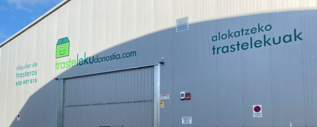 Instalación de trasteros TR en zona urbana